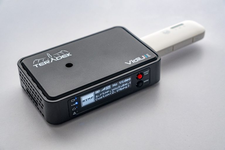 Vidiu Pro with a 4G USB modem connected.